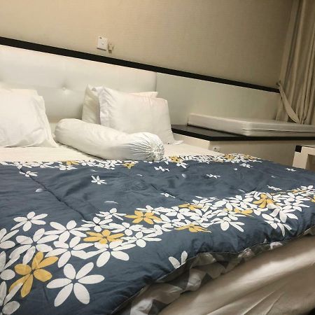 Nagoya Mansion Apartment Batam Номер фото